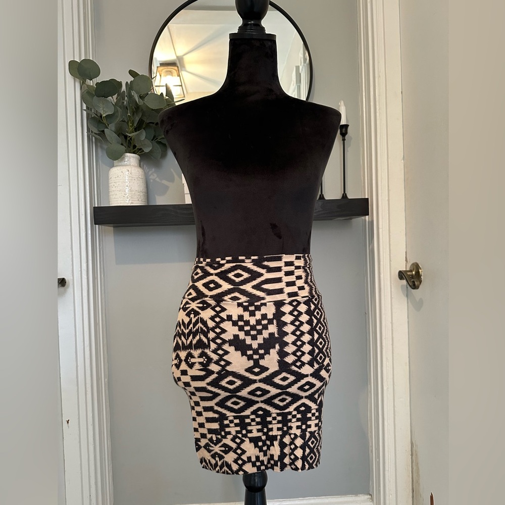 Forever 21 tribal print skirt